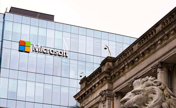 Trabalho híbrido nas empresas: o que você pode aprender com a política da Microsoft